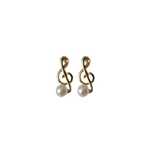 AM Gifts  E83 G Clef Earring with White Pearl