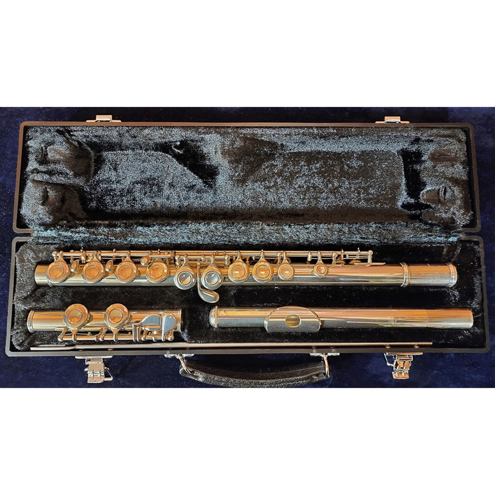 Yamaha 225S Flute With Case